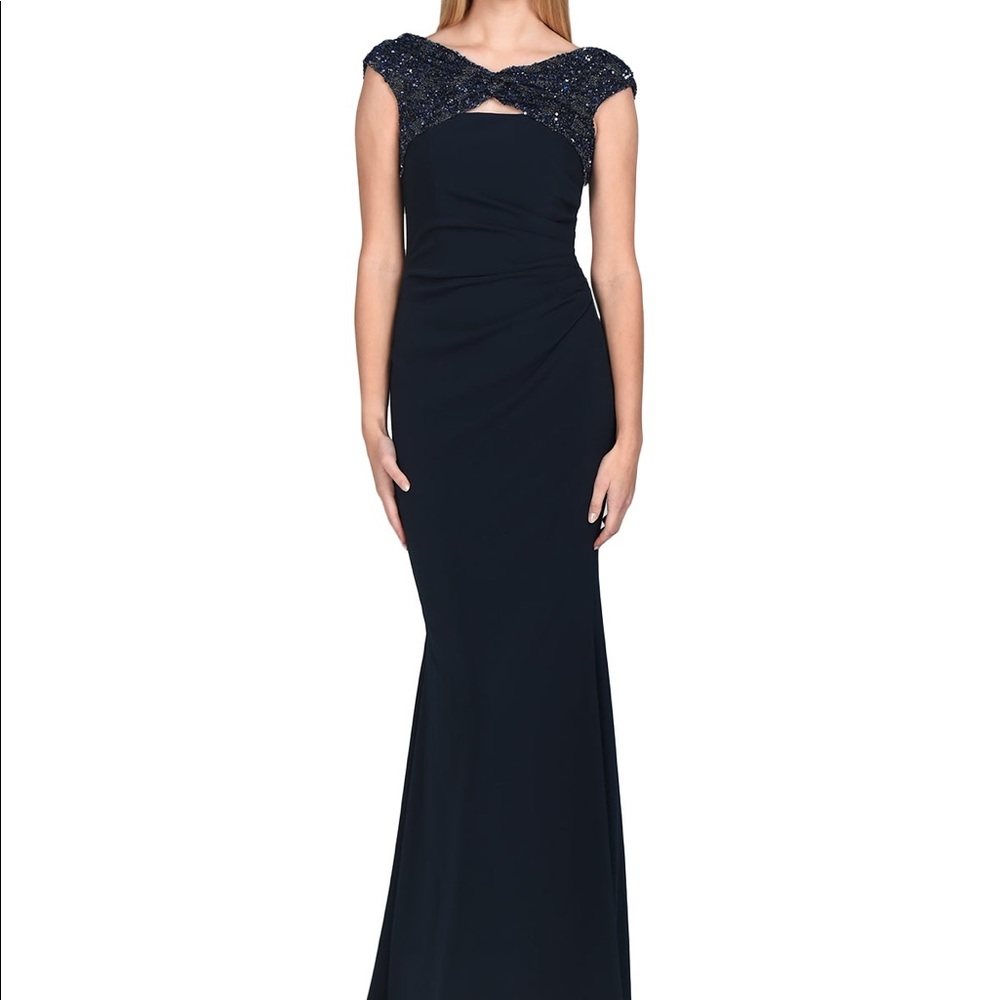 EVENING GOWN